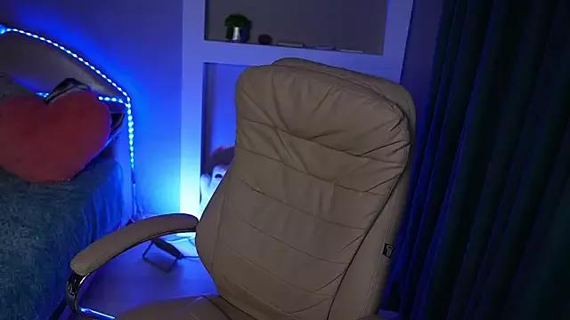 KittysLina on StripChat 
