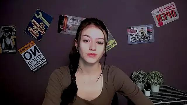 LanaTey on StripChat 