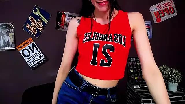 LanaTey on StripChat 