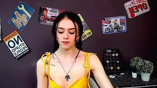 LanaTey on StripChat 
