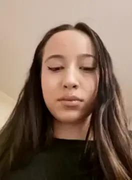 LaraBlairX on StripChat 