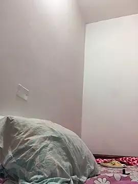 Lauralov3 on StripChat 