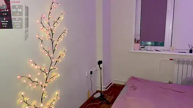 LeastRout — flash my cute boobies