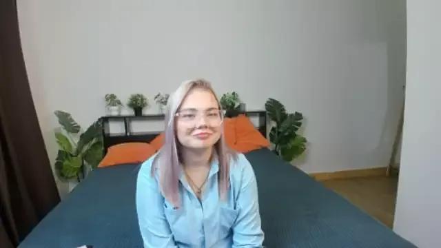 LeelaMoon1 on StripChat 