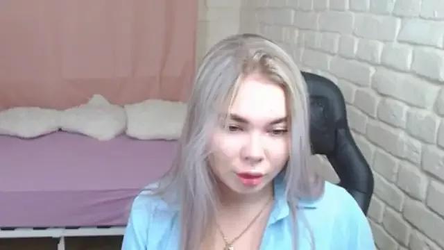LeelaMoon1 on StripChat 