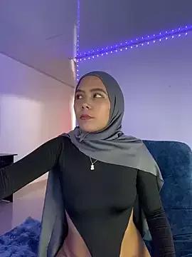 leila-ademuz on StripChat 