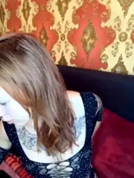 LiaLuxuria on StripChat 