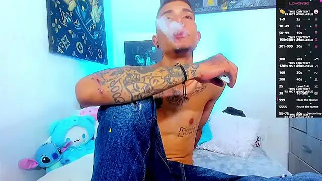 liamm_dav on StripChat 