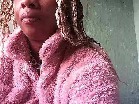 liciousssB on StripChat 