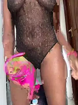 Lil-shawrie on StripChat 