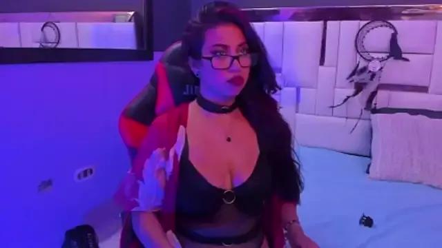 Lilith_Wolf on StripChat 