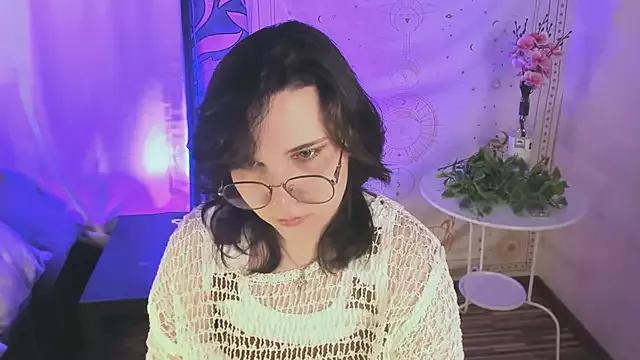 LiliViolet on StripChat 