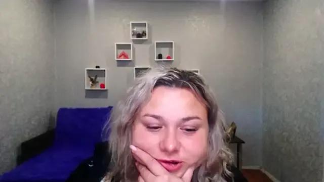 Lily_Beccker on StripChat 