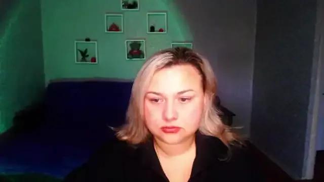 Lily_Beccker on StripChat 