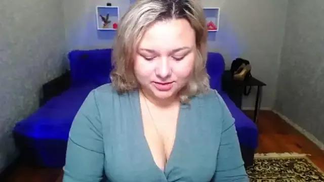 Lily_Beccker on StripChat 