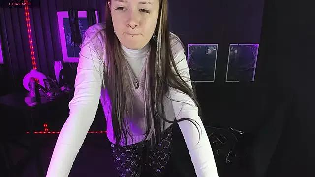 Lily_Moonlight on StripChat 