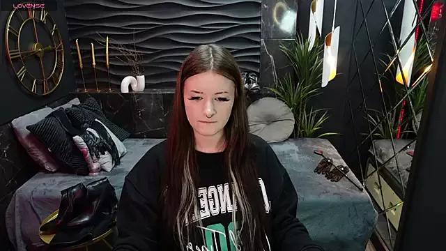 Lily_Moonlight on StripChat 