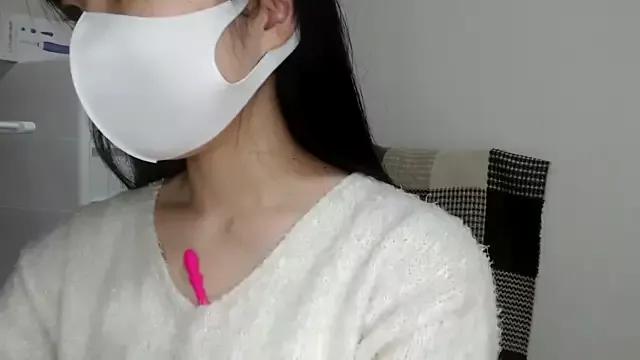 LilyinJapan on StripChat 