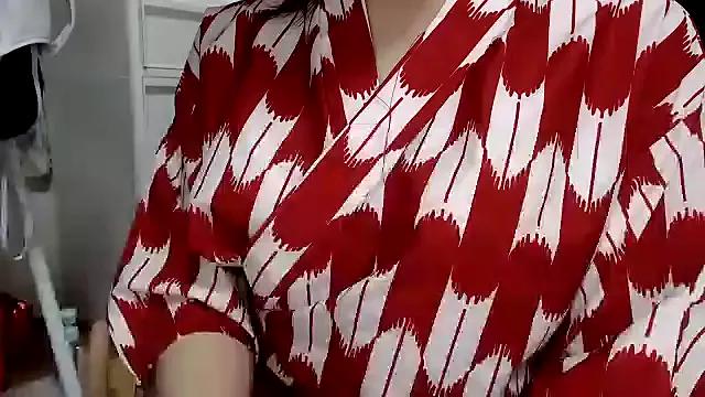LilyinJapan on StripChat 