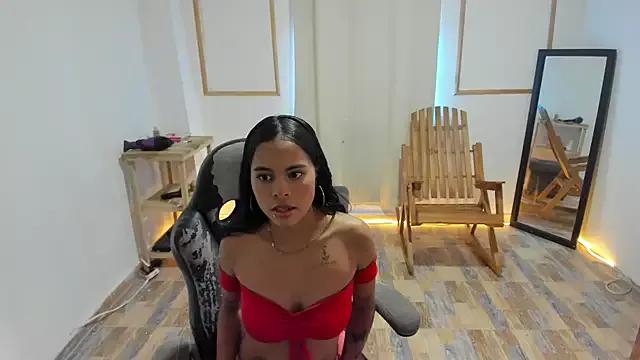 linda_bell2025 on StripChat 