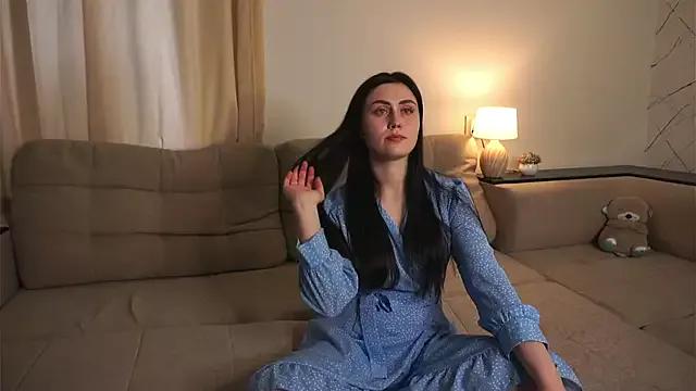 LinnAmos on StripChat 