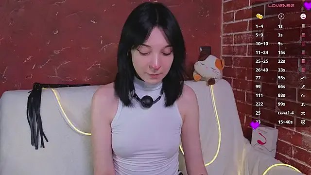 LisaBunnyy — Hello I'm back did you miss me?!