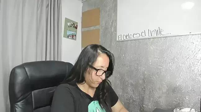 Litta07_ on StripChat 