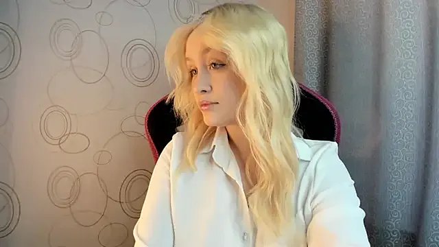 LittleangelEve — Freechat on StripChat