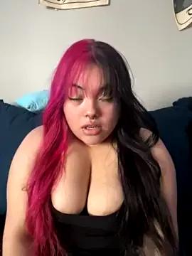 littlelatinamami on StripChat 