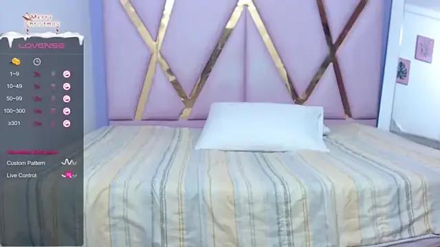 littletastechocolate on StripChat 