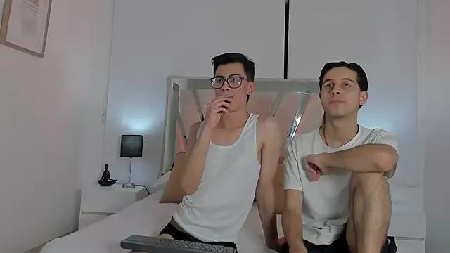 LoganAmadeos on StripChat 