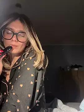 LolaVelvet on StripChat 