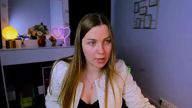 luck_betty on StripChat 