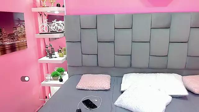 lucy_darkangel on StripChat 