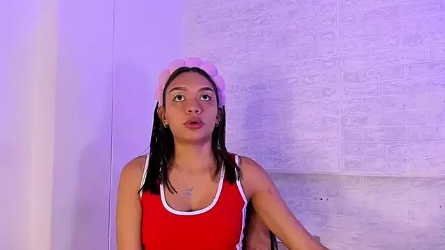 LuluGlow on StripChat 