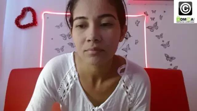 Lululatinsexy23 on StripChat 
