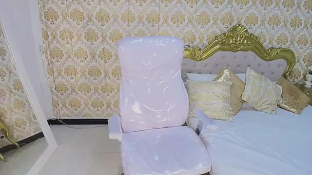 luna_chanelle on StripChat 