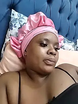 LUNAARXO1 — Freechat on StripChat