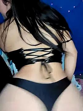 lunna_07 on StripChat 
