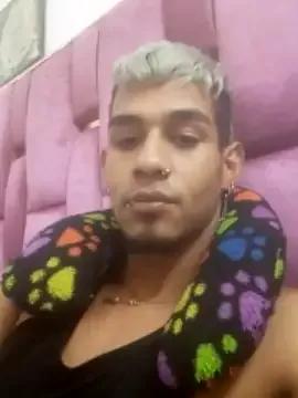 Lyan_ken on StripChat 