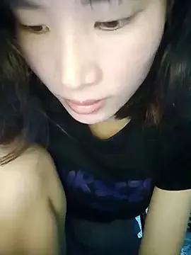 Lyn-n on StripChat 