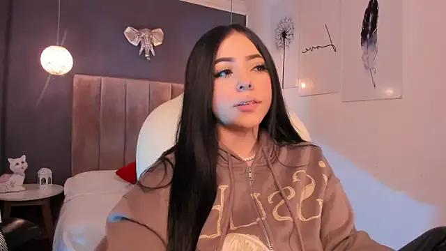 Maaiitee on StripChat 