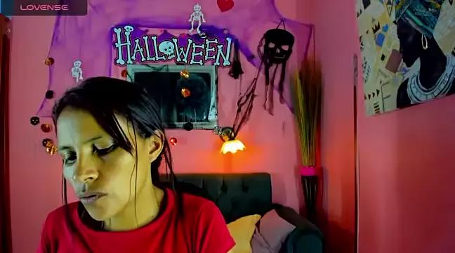 madan_rosee on StripChat 