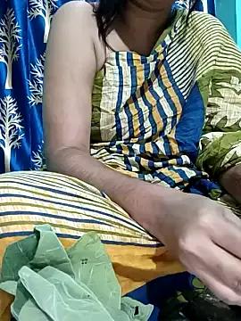 Maha_024 on StripChat 