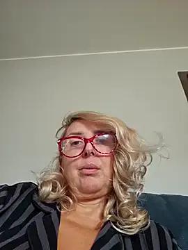 MariaRichi_'s avatar