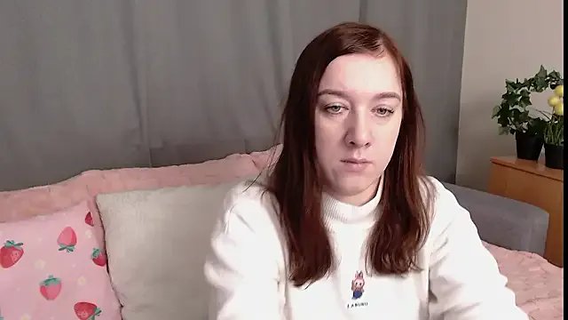 MarthaSimons — doggy without panties 3 min