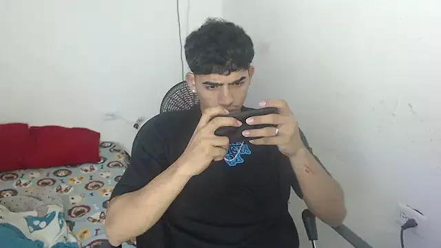master_boy28 on StripChat 