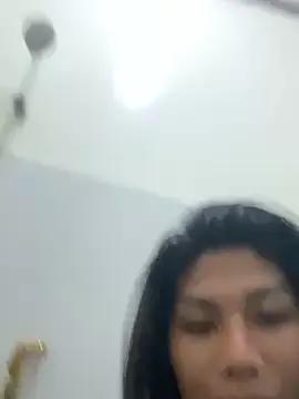MaxxineMorenaTs on StripChat 