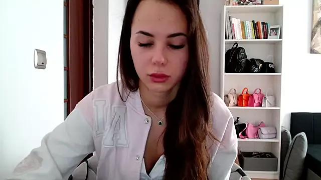MayaJoy24 on StripChat 
