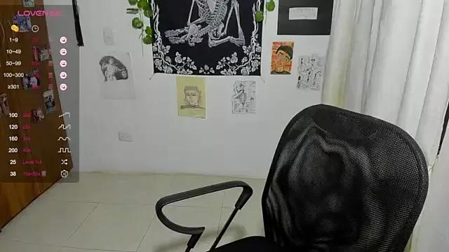 Meretriz_cooperr on StripChat 